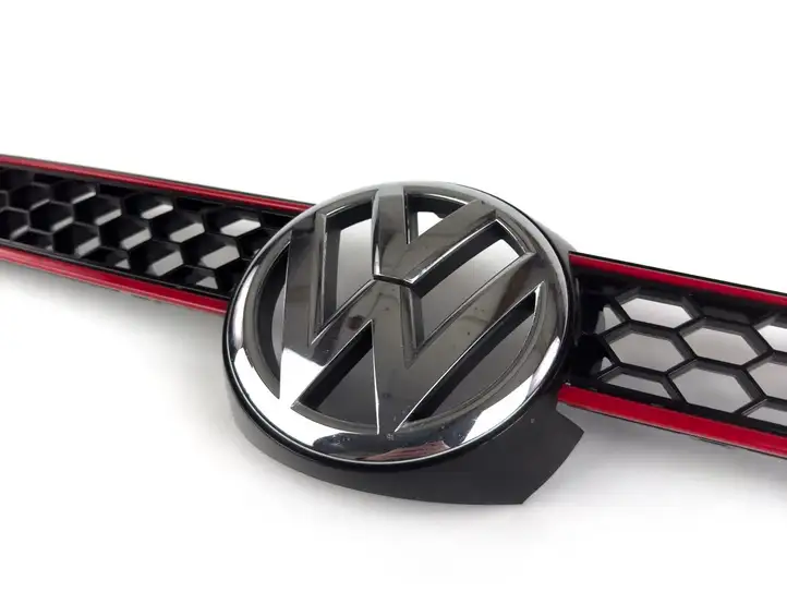 Volkswagen Golf VIII (2019 - ) 5k0857838 Верхняя решетка радиатора — фото 4