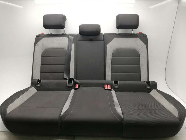 Volkswagen Golf VII (2013 - 2019)  5Q0885305C Комплект сидений