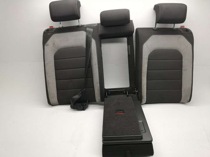 Volkswagen Golf VII (2013 - 2019)  5Q0885305C Комплект сидений