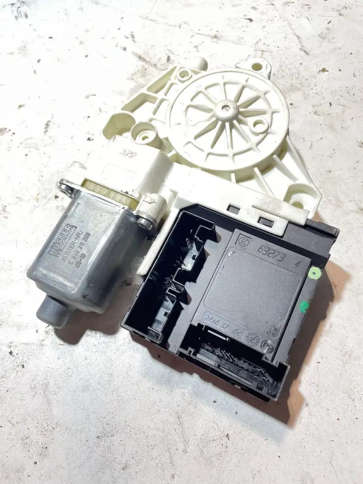Audi A3/S3 8P (2004 - 2008) 0130822263 Стеклоподъемник задней двери — фото 1