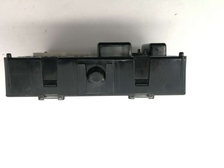 Nissan Note (E11) (2006 - 2014)  284B29U00A Модуль кузова