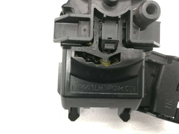 Toyota Yaris (2009 - 2012)  17F144 Включатель скорости стеклоочистителей