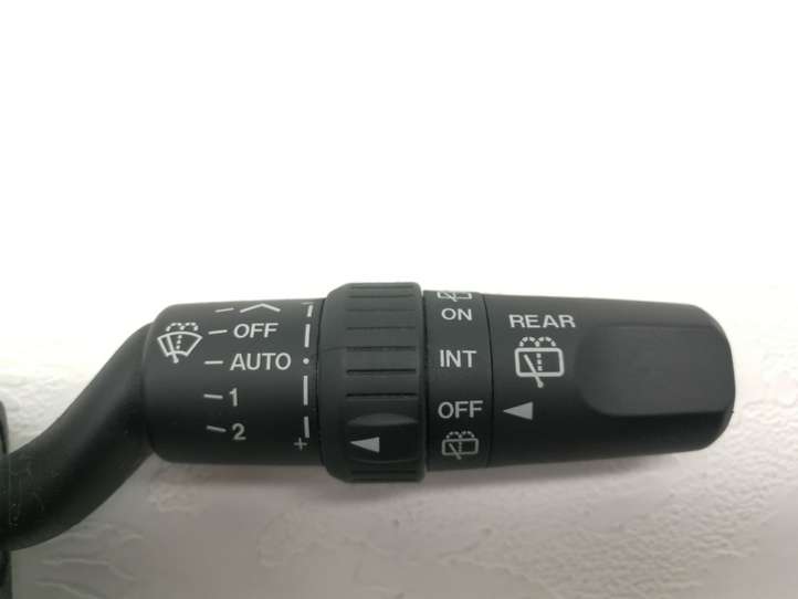 Mazda 5 (2005 - 2010)  17D682 Включатель скорости стеклоочистителей