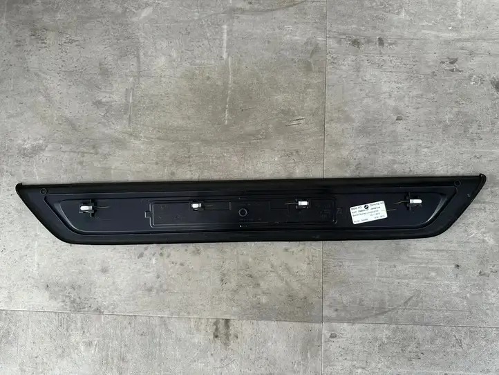 BMW 5 G30 G31 (2016 - ) 7398321 Внутренняя отделка переднего порога — фото 4