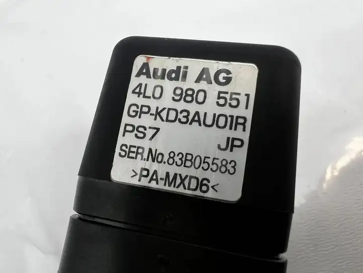 Audi A6 S6 C6 4F (2004 - 2008) 4L0980551 Видеокамера заднего вида — фото 5