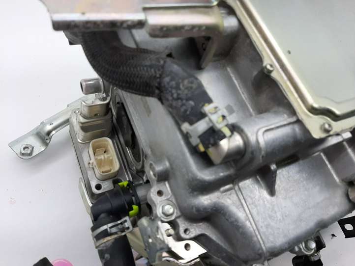 Toyota RAV 4 (XA40) (2012 - 2018)  G92A042030 Преобразователь напряжения