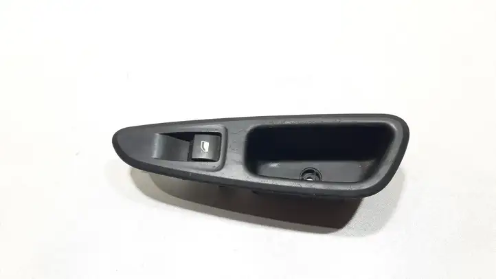 Peugeot 308 (2007 - 2013) 96573850 Кнопка стеклоподъемников — фото 1