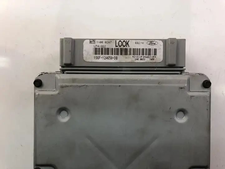 Ford Fiesta (2000 - 2005) 1S6F12A650DB Блок управления двигателем (ECU) — фото 3