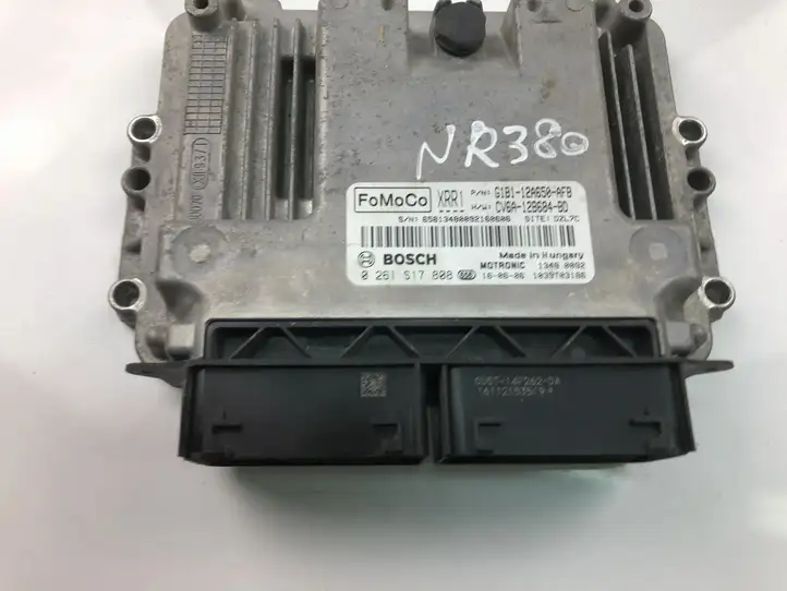 Ford Fiesta (2009 - 2012) CV6A12B684BD Блок управления двигателем (ECU) — фото 2