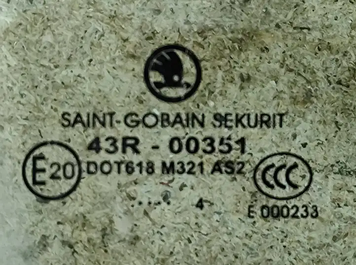 Skoda Fabia Mk1 (6Y) (1999 - 2007) E2043R00351 Стекло передней двери — фото 2