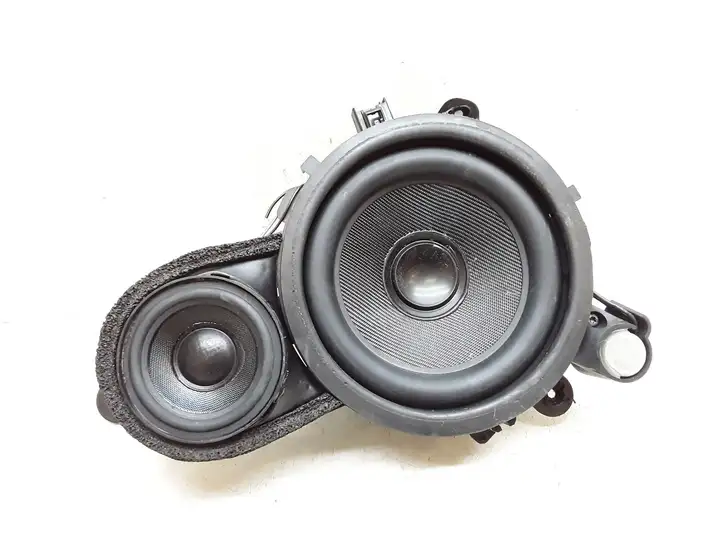 Volvo XC90 (2002 - 2006)  30657757 Громкоговоритель (громкоговорители) в передних дверях