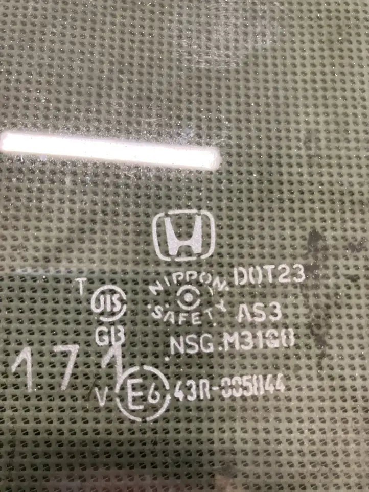 Honda Accord (2008 - 2016) Стекло задней двери — фото 2