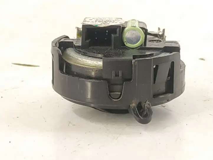 Mercedes-Benz E W211 (2002 - 2009)   Громкоговоритель (громкоговорители) в передних дверях