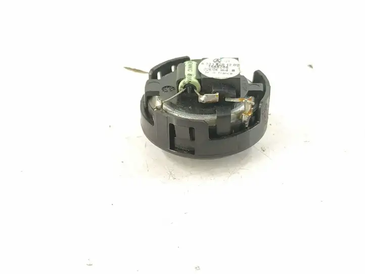 Mercedes-Benz E W211 (2002 - 2009)   Громкоговоритель (громкоговорители) в передних дверях