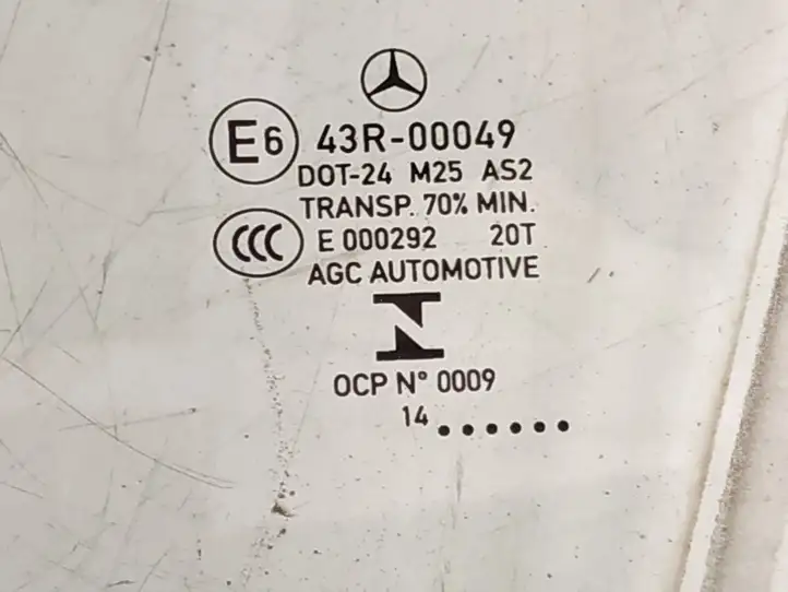 Mercedes-Benz C W205 (2014 - 2021) 2057250010 Стекло передней двери — фото 2
