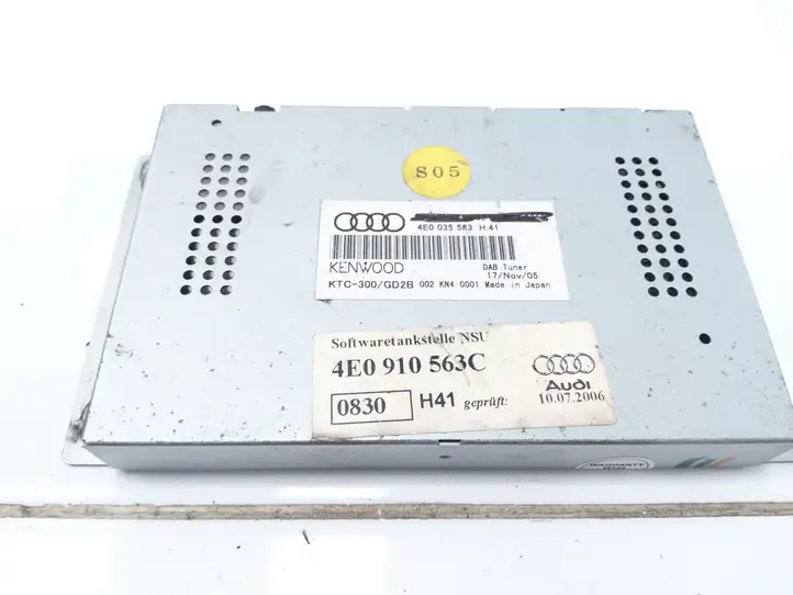 Audi A6 S6 C6 4F (2004 - 2008) 4E0910563C Усилитель антенны — фото 1
