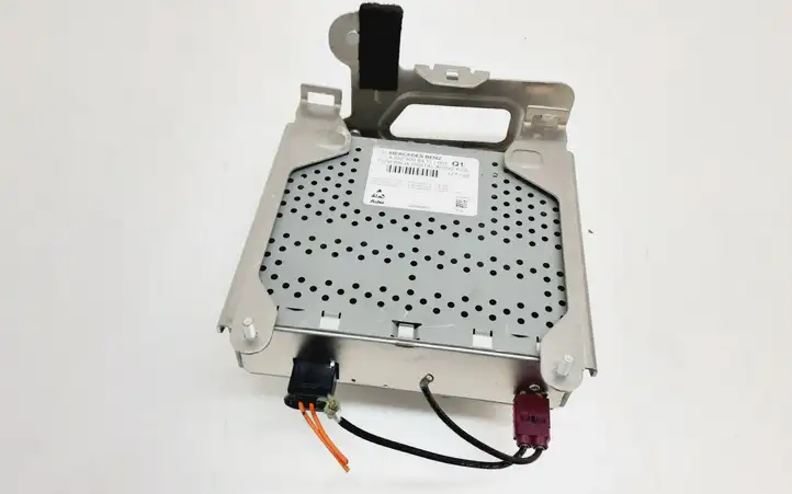 Mercedes-Benz GLC X253/C253 (2015 - )  A2229008911 Звукоусилитель