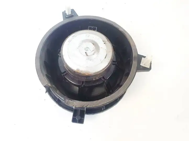 Dodge Durango (2003 - 2009)   Громкоговоритель (громкоговорители) в передних дверях