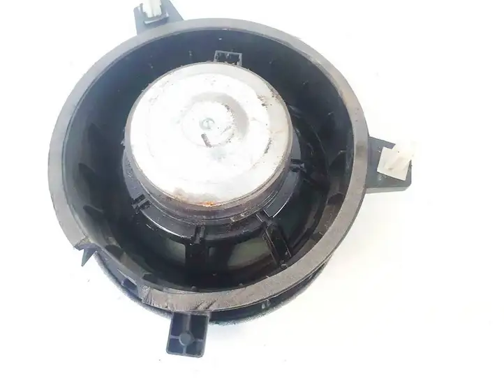 Dodge Durango (2003 - 2009)   Громкоговоритель (громкоговорители) в передних дверях