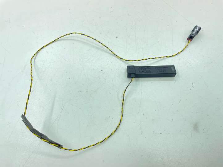 8M5T15K603LA Ford Focus Antenos valdymo blokas