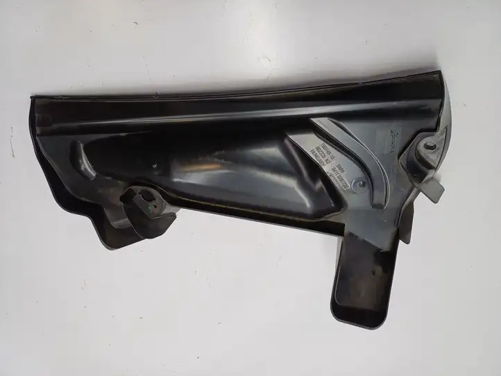 BMW 3 F30 F35 F31 (2012 - 2018)  9297730 Другая деталь отсека двигателя