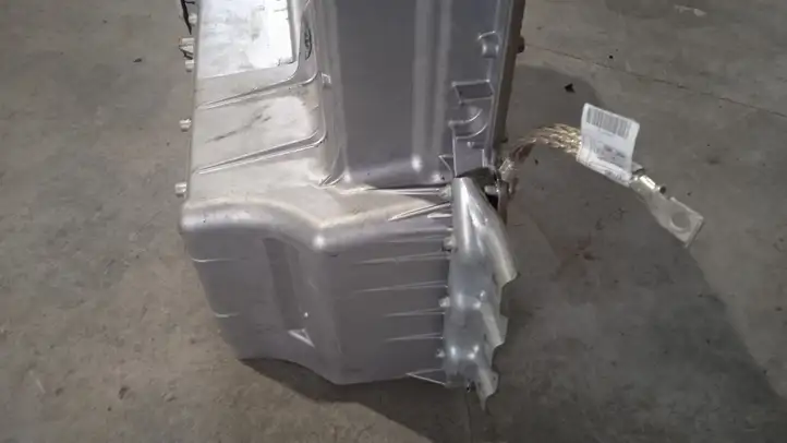 BMW 3 F30 F35 F31 (2012 - 2018) 8618861 Аккумулятор гибридного / электрического автомобиля — фото 5