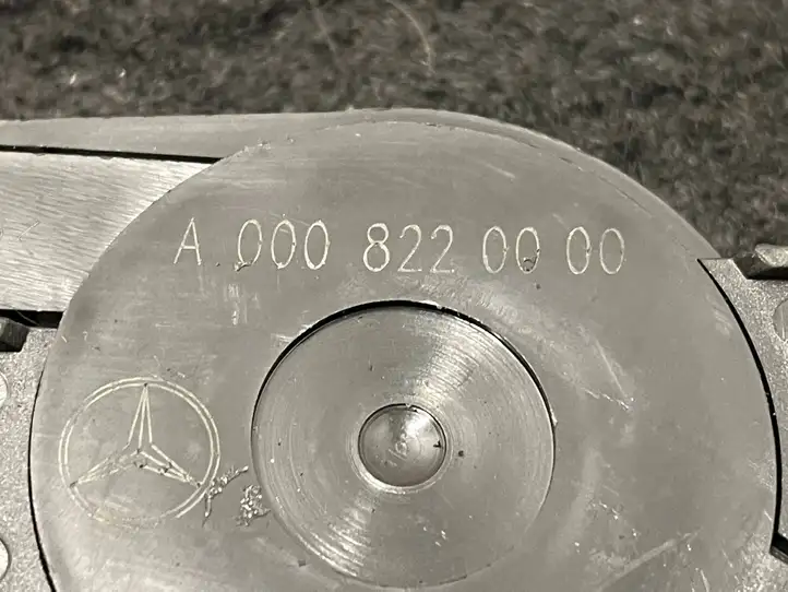 Mercedes-Benz E W238 (2017 - ) A0008220000 Динамик парктроника (PDC) — фото 4
