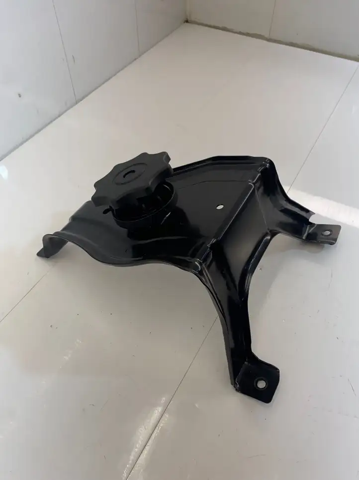 Audi A6 C7 (2014 - 2018) 4G0802715 Держатель аккумулятора — фото 4