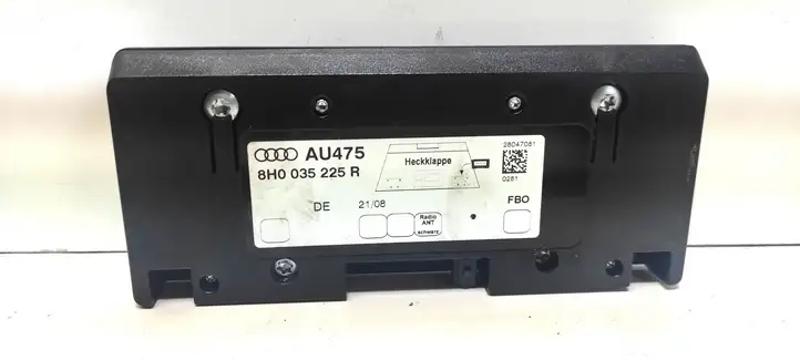 Audi A4 S4 B8 8K (2007 - 2011) 8H0035225R Усилитель антенны — фото 1