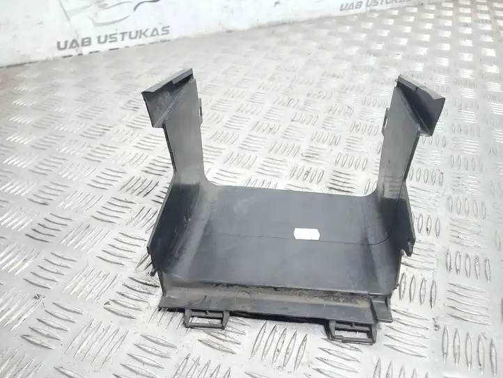 Volkswagen PASSAT B7 (2011 - 2014) 3C0915336A Крышка ящика аккумулятора — фото 3