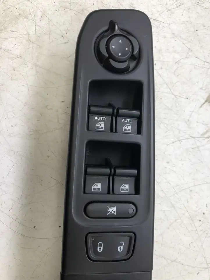 Jeep Renegade (2014 - ) 07356458350 Блок кнопок стеклоподъемников — фото 4