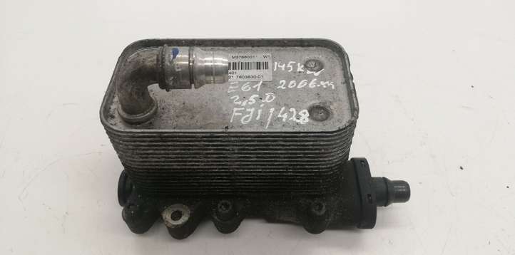 BMW 5 E60 E61 (2004 - 2010)  780383001 Радиатор масла двигателя