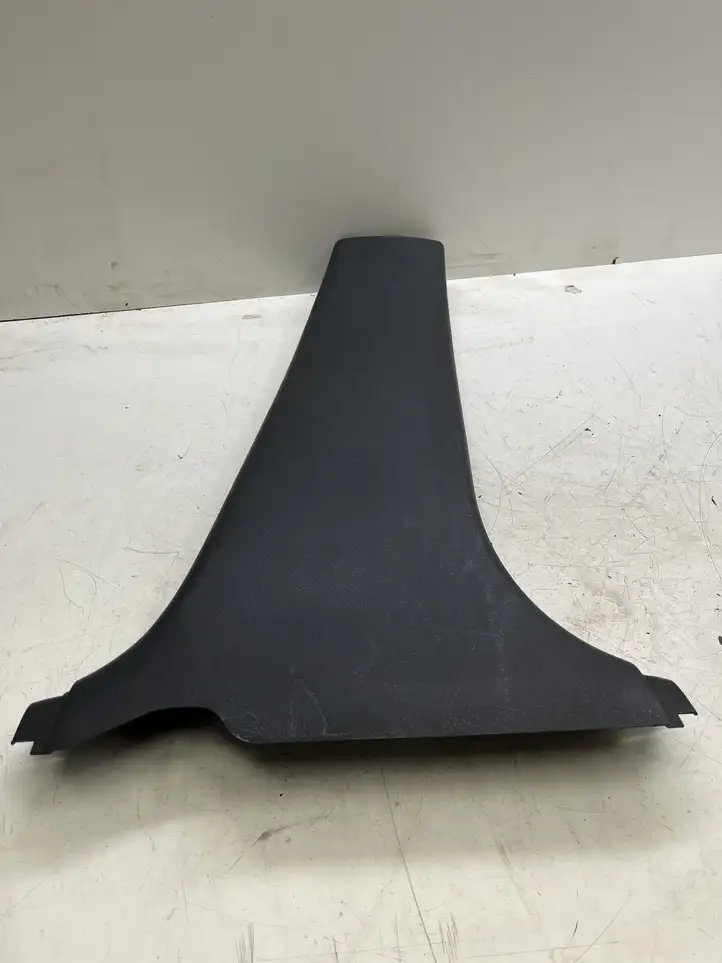 Toyota Avensis T250 (2003 - 2006) 6241305030 Нижняя обшивка стойки B — фото 1