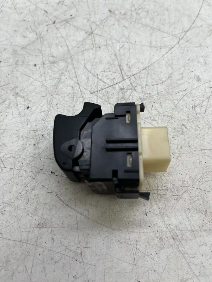 Toyota Avensis T250 (2003 - 2006) 8461005050 Блок кнопок стеклоподъемников — фото 4