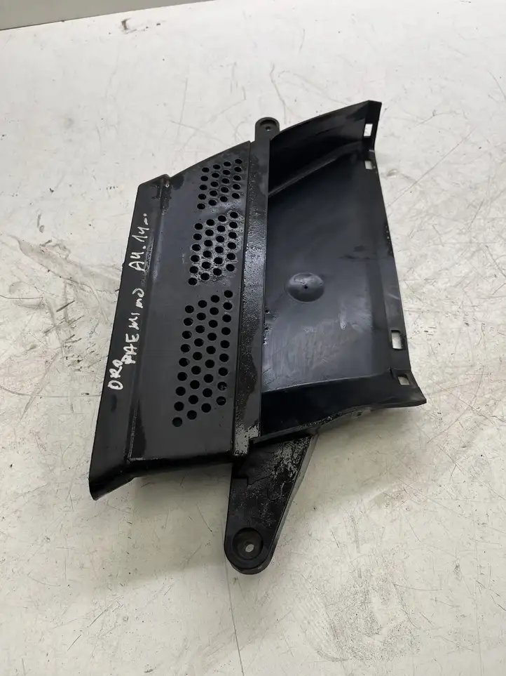 Audi A4 S4 B8 8K (2011 - 2015) 8K0129618K Детали воздухозаборника — фото 1