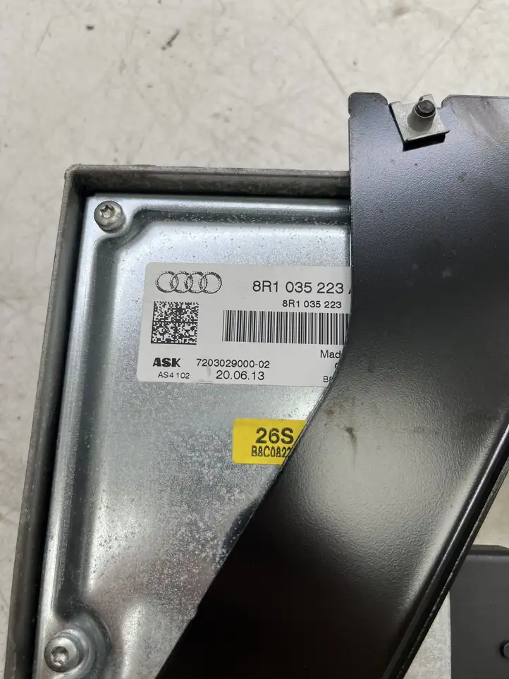 Audi A4 S4 B8 8K (2011 - 2015) 8R1035223A Усилитель звука — фото 4