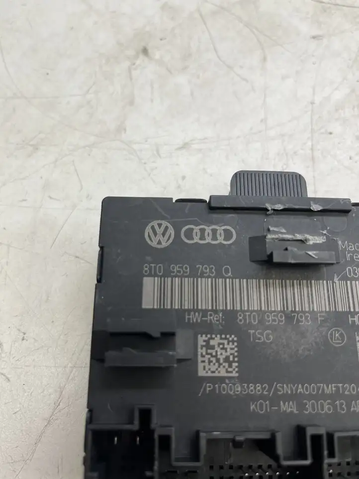 Audi A4 S4 B8 8K (2011 - 2015) 8T0959793Q Блок управления дверью — фото 2