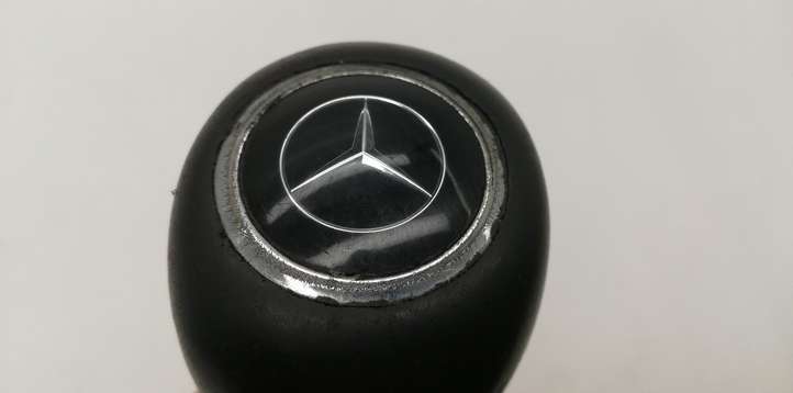 Mercedes-Benz E W211 (2002 - 2009)   Отделка рычага переключения передач (кожа, головка)