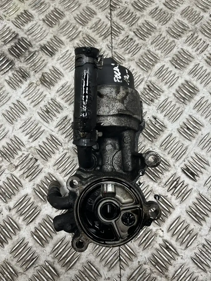 Ford Focus (2011 - 2015) 9685997780 Кронштейн масляного фильтра — фото 3