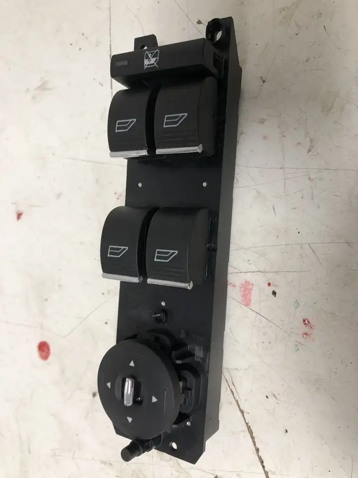 Ford Focus (2011 - 2015) AM5T14A132CA Кнопка стеклоподъемников — фото 1