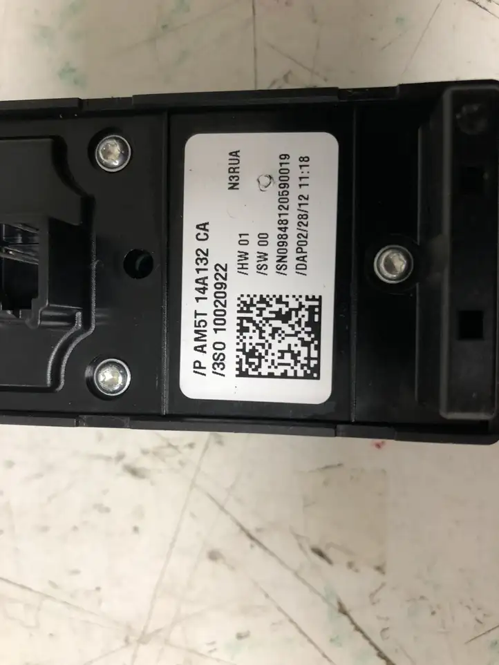 Ford Focus (2011 - 2015) AM5T14A132CA Кнопка стеклоподъемников — фото 2