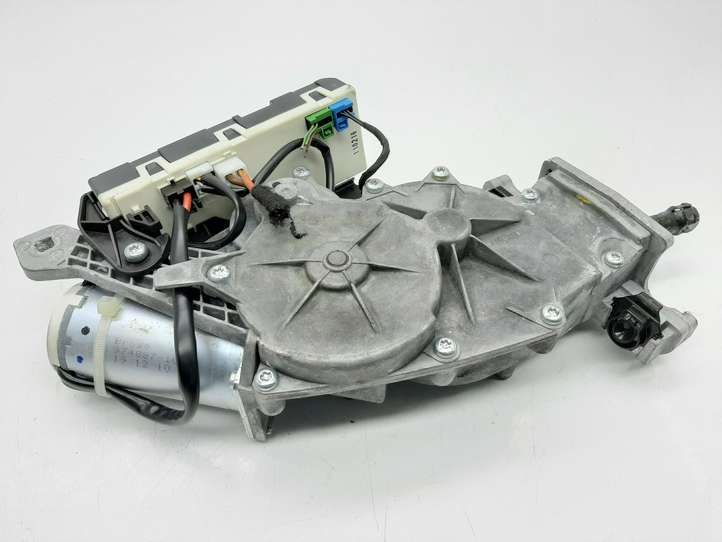Mercedes-Benz C W204 (2007 - 2014)  A2128203542 Притягиватель задней крышки