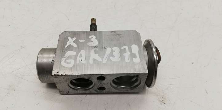 BMW X3 E83 (2003 - 2010)  9135745 Клапан расширительный