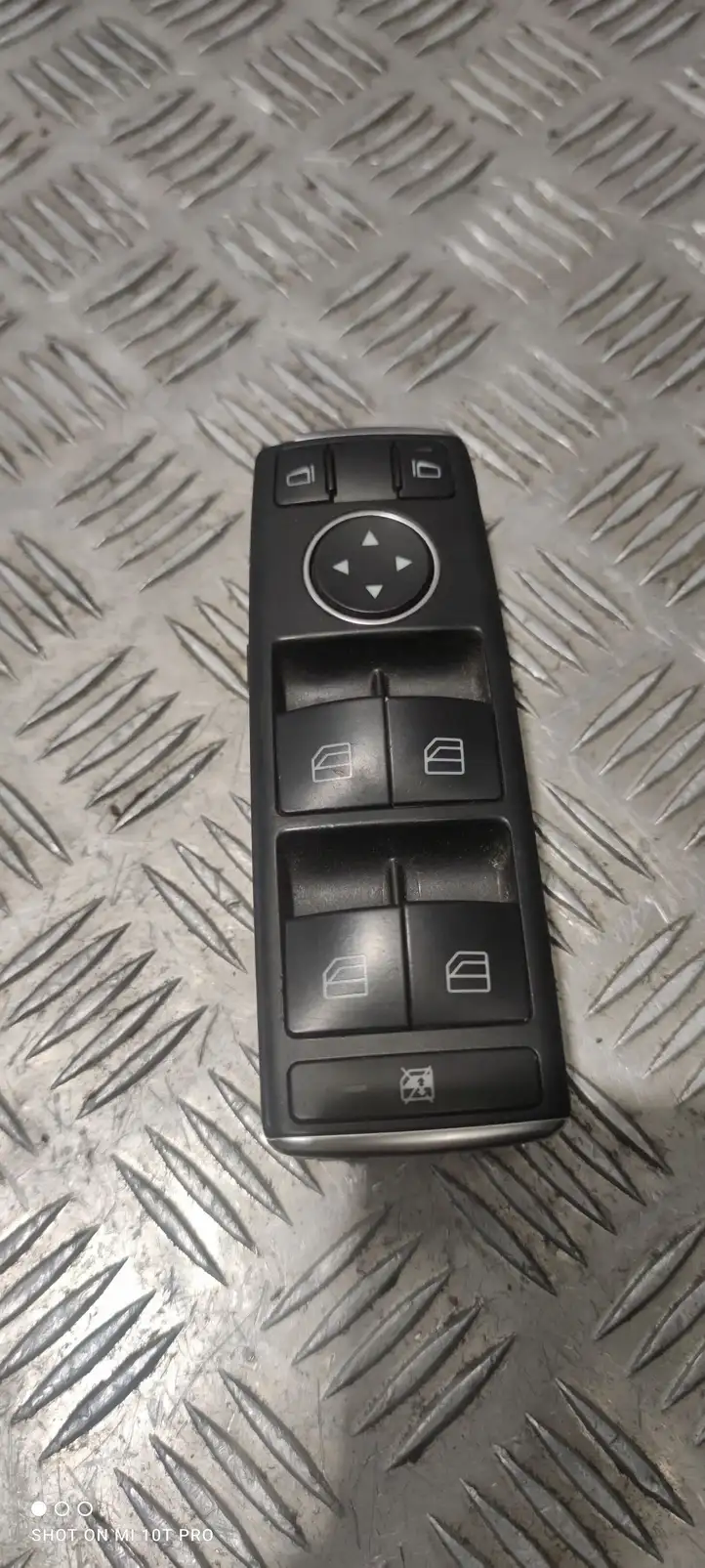 Mercedes-Benz ML W164 (2005 - 2011) Кнопки на рулевом колесе — фото 1
