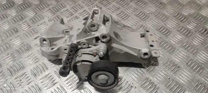 BMW 4 F32 F33 (2013 - 2017) 7619250 Кронштейн генератора — фото 1