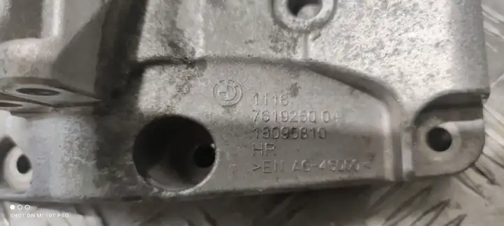 BMW 4 F32 F33 (2013 - 2017) 7619250 Кронштейн генератора — фото 2