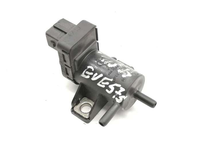 Nissan Juke I F15 (2010 - 2018)  8200762162 Центральный клапан