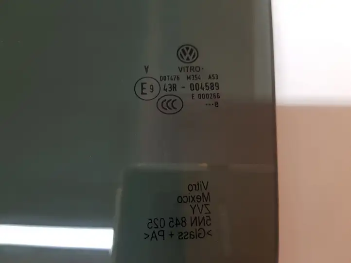 Volkswagen Tiguan Allspace (2017 - ) 5NN845025 Стекло задней двери — фото 2