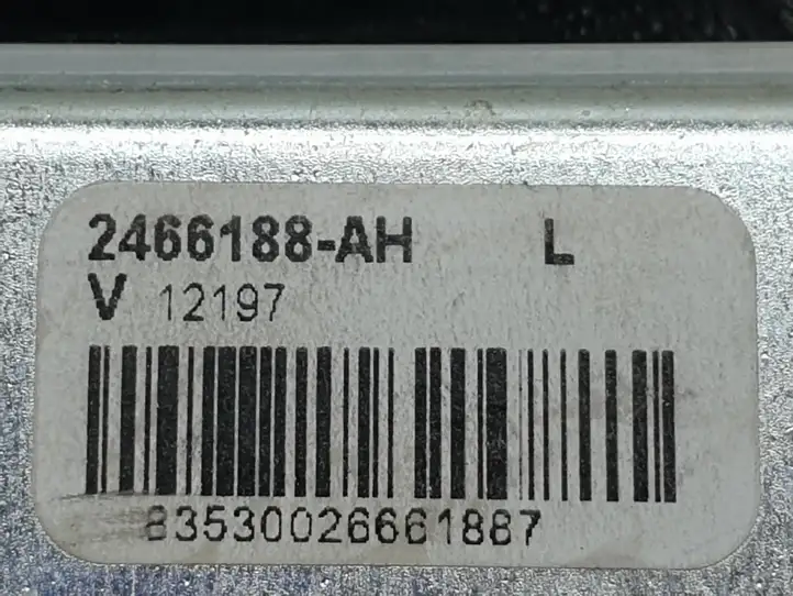 Tesla Model S (2016 - 2021) 2466188AH Передний ремень безопасности — фото 4