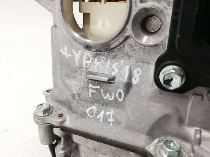 Toyota Yaris (2014 - 2019)  G920052033 Преобразователь напряжения